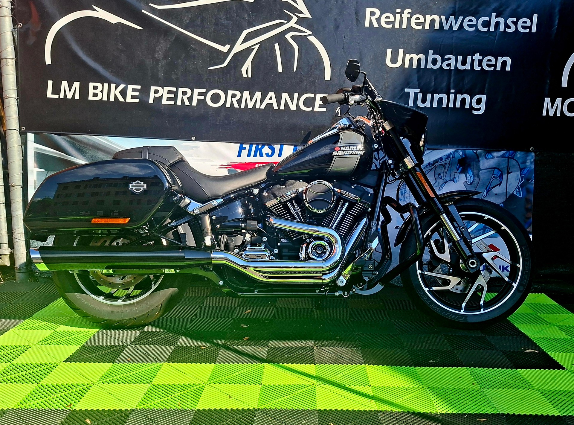 HARLEY-DAVIDSON FLSB Sport Glide 107-image-0