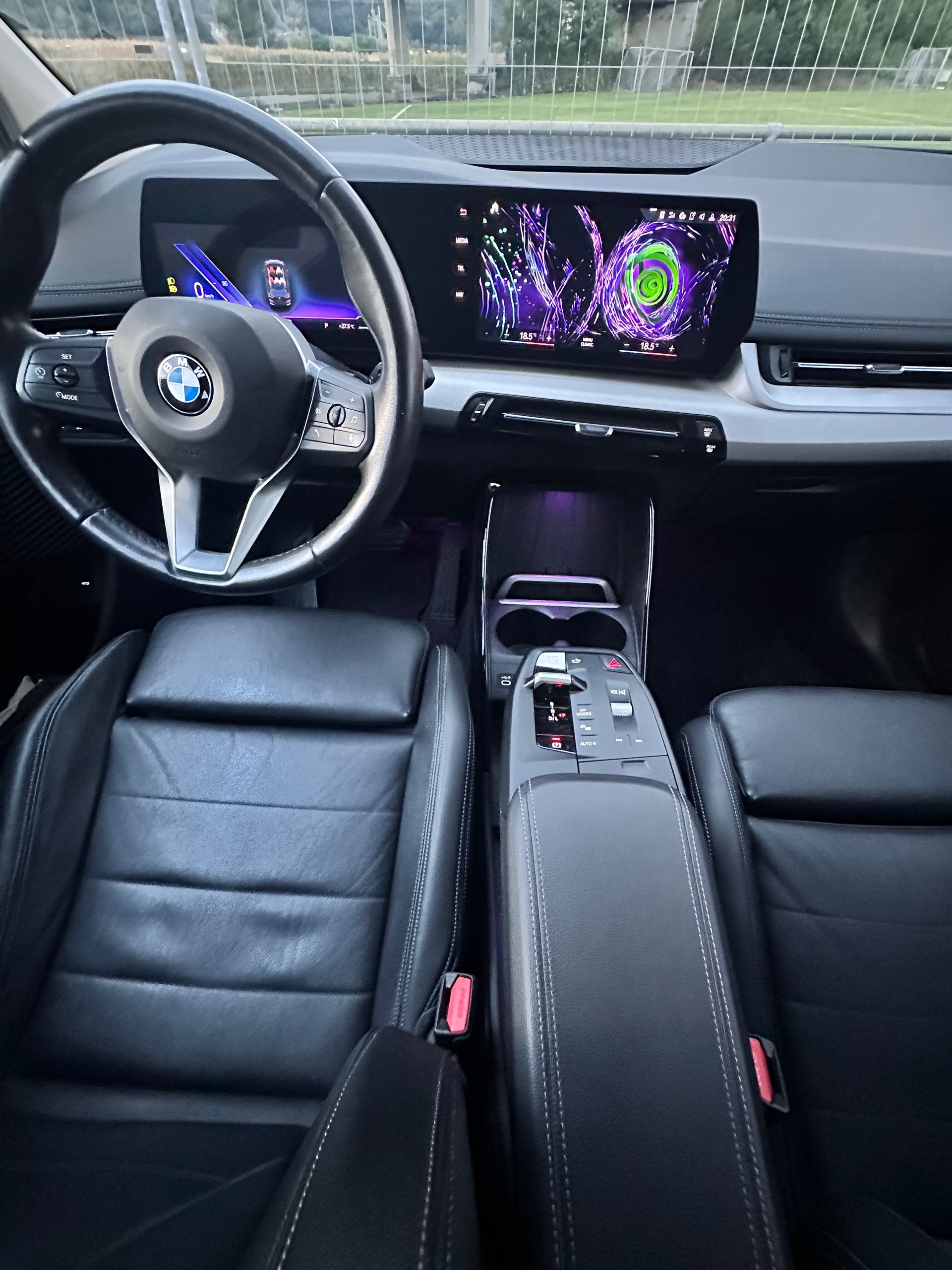 BMW 218d-image-3