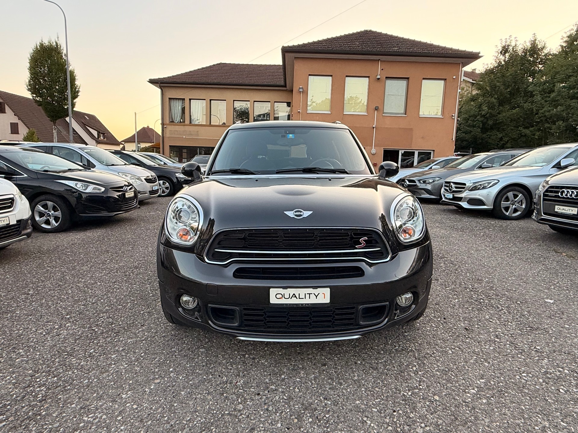 MINI Countryman Cooper S ALL4-showroom-element-2