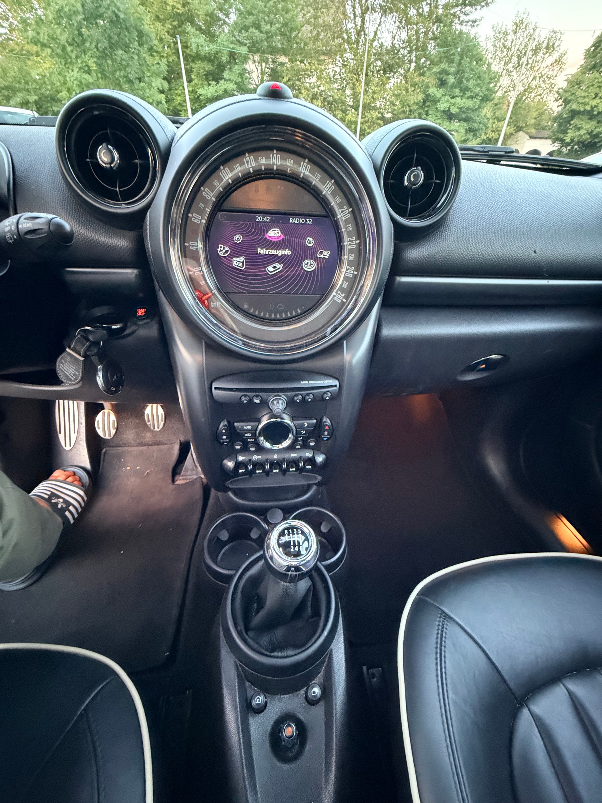 MINI Countryman Cooper S ALL4-image-14