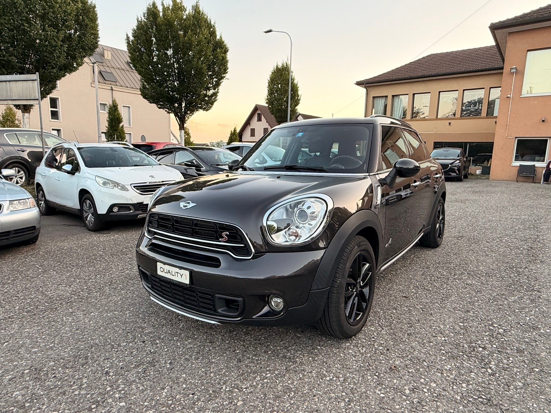 MINI Countryman Cooper S ALL4-showroom-element-1
