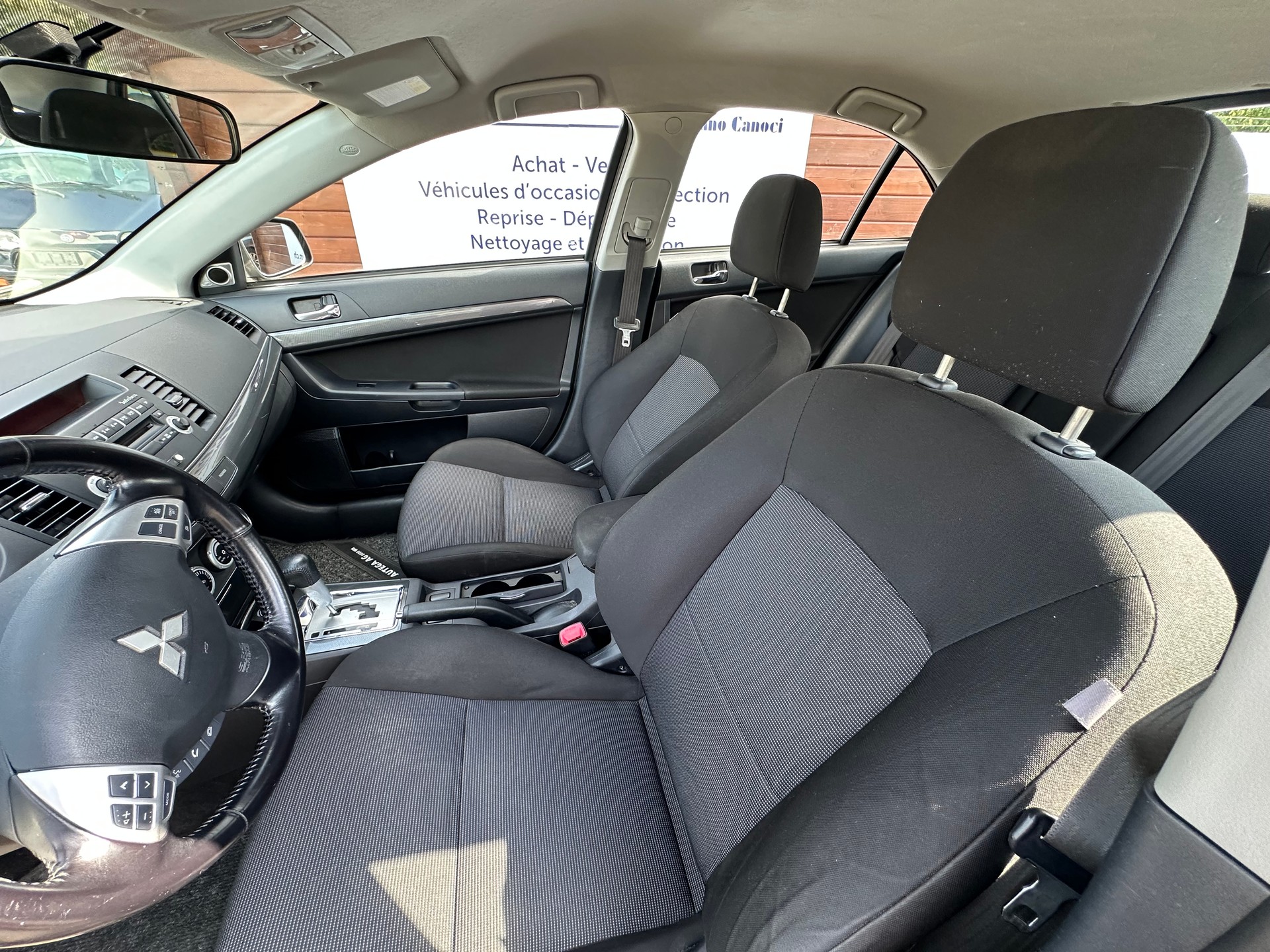 MITSUBISHI Lancer Sportback 1.8 Intense CVT-image-12