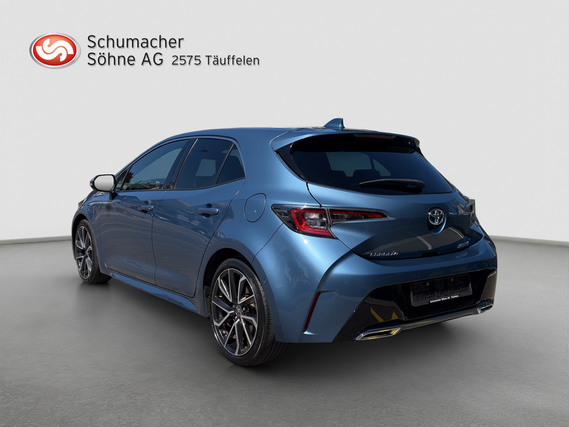 TOYOTA Corolla 2.0 HSD Premium e-CVT-showroom-element-3
