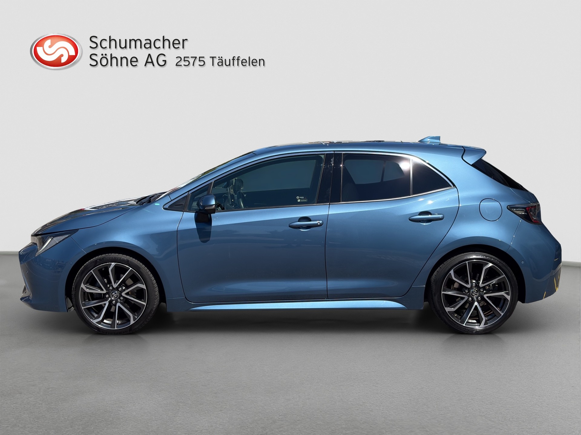 TOYOTA Corolla 2.0 HSD Premium e-CVT-showroom-element-1