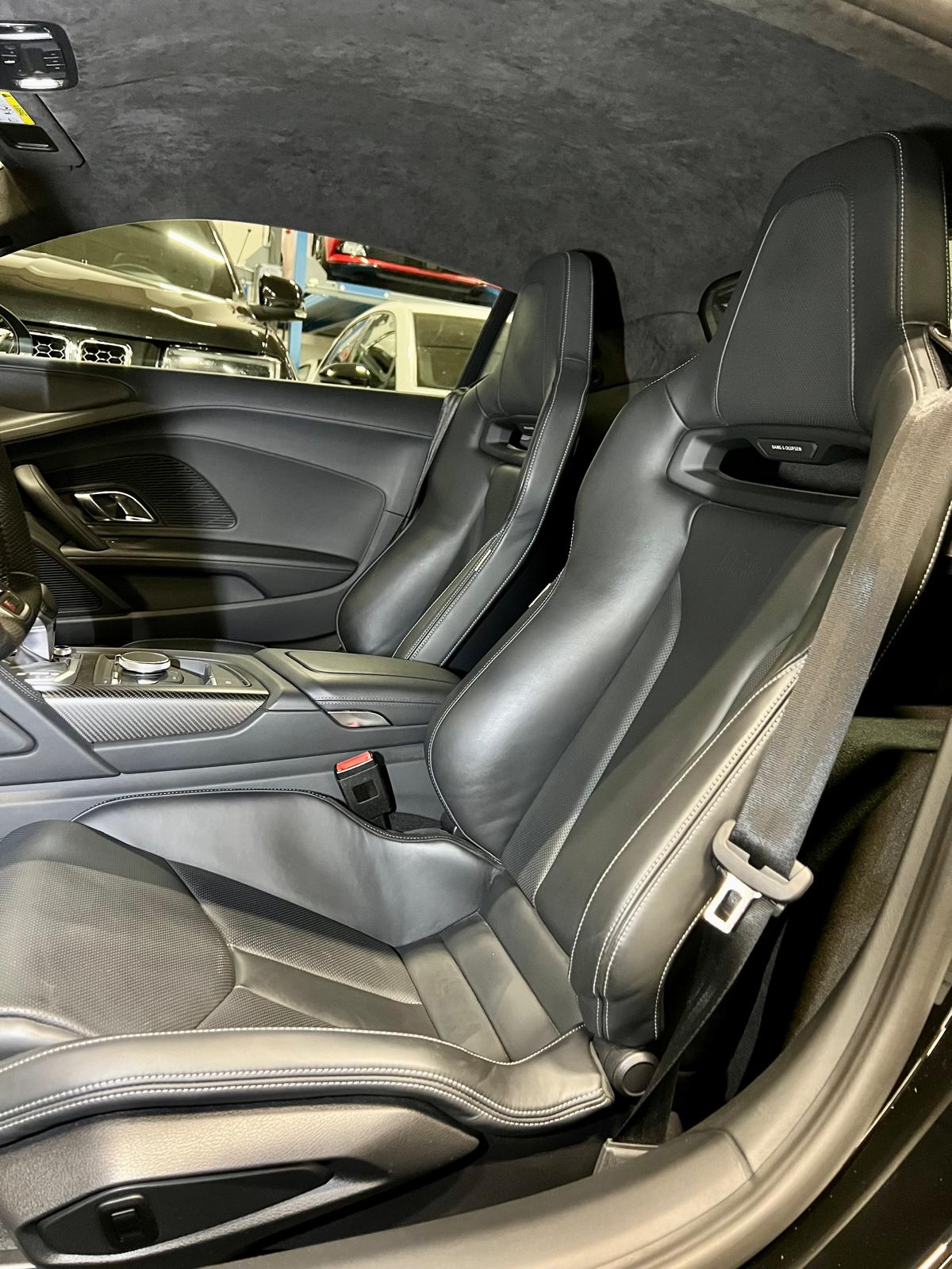 AUDI 5.2 FSI V10 plus quattro S-Tronic-image-11