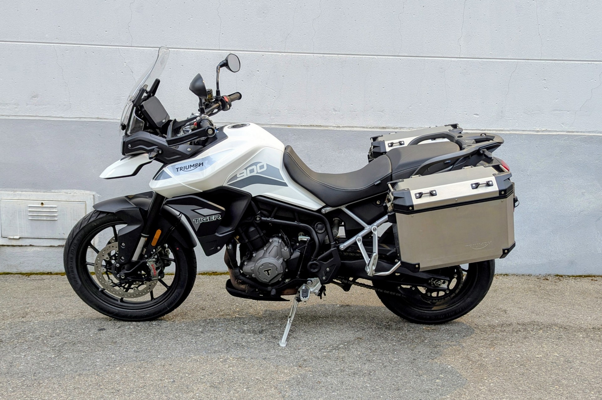 TRIUMPH Tiger 900 GT LOW-image-1