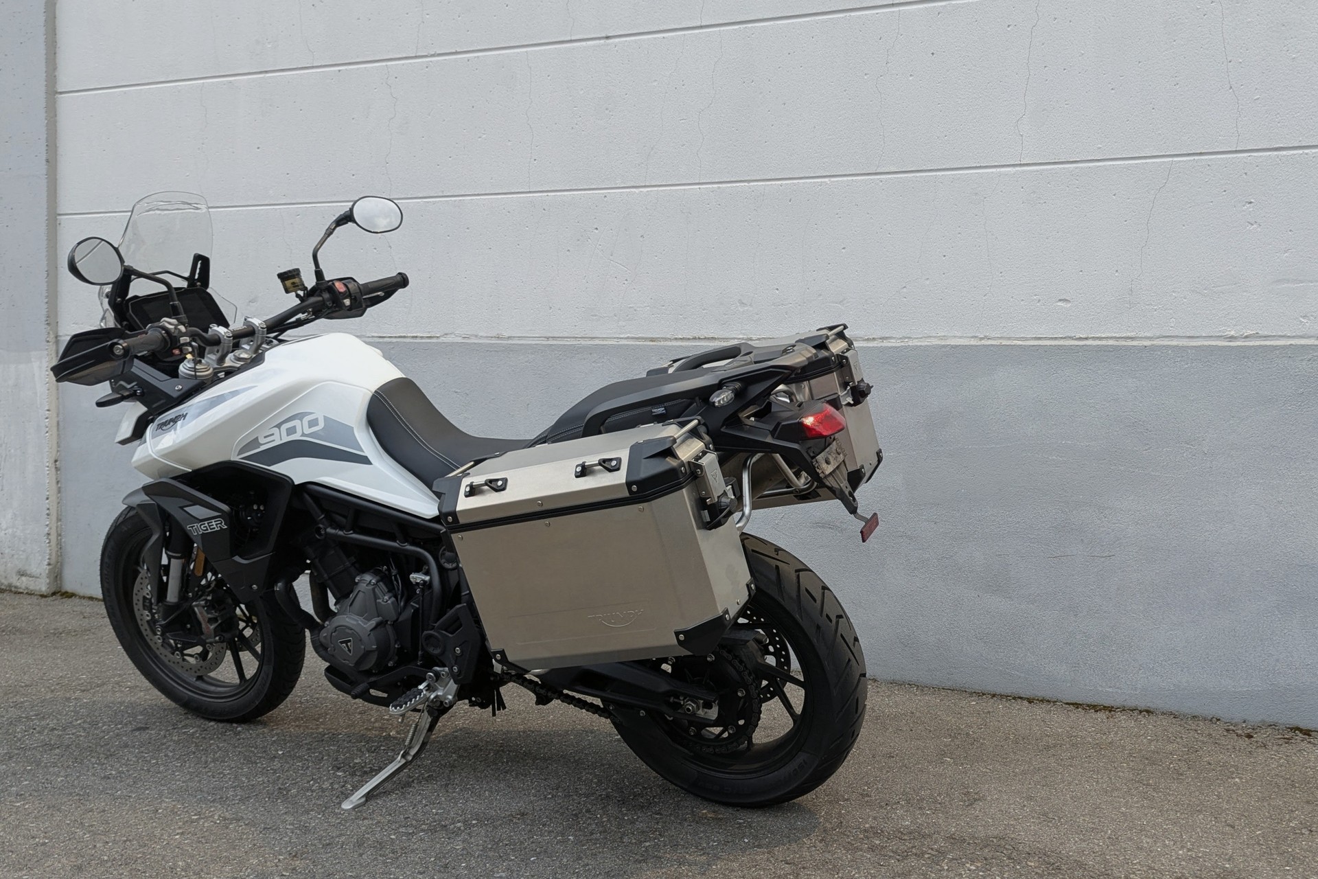 TRIUMPH Tiger 900 GT LOW-image-3