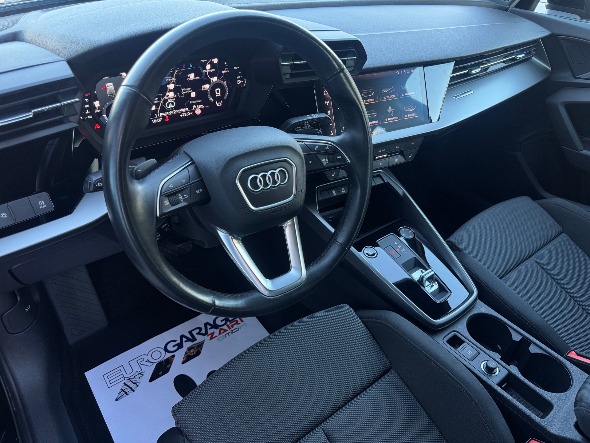 AUDI A3 Sportback 35 TFSI advanced Attraction S-tronic-showroom-element-2