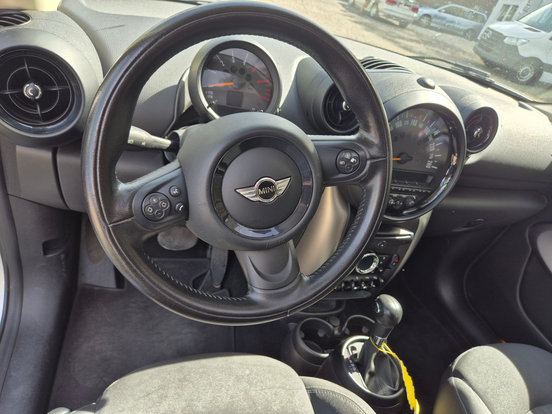 MINI Paceman Cooper D ALL4 Steptronic-image-8