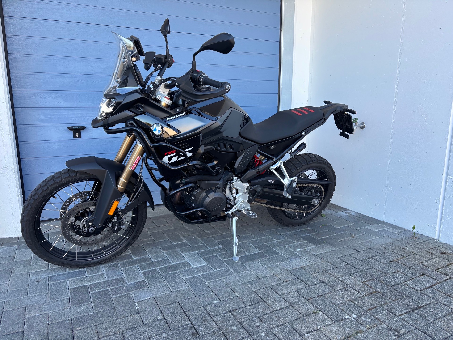 BMW F 900 GS-image-5