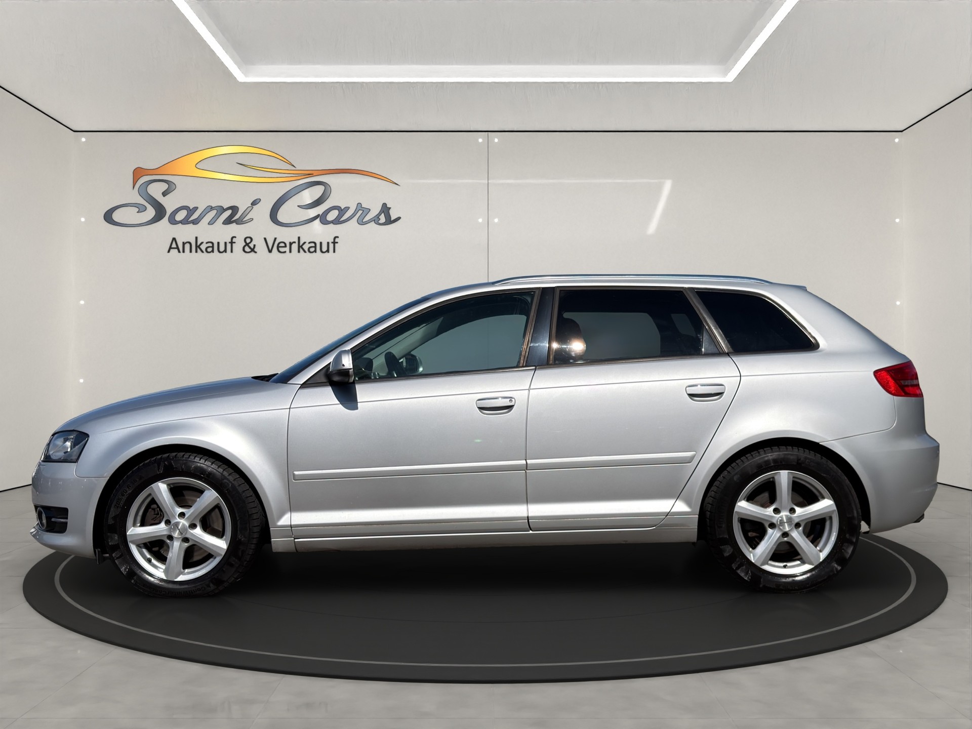 AUDI A3 Sportback 2.0 TFSI Ambition quattro S-tronic-showroom-element-3