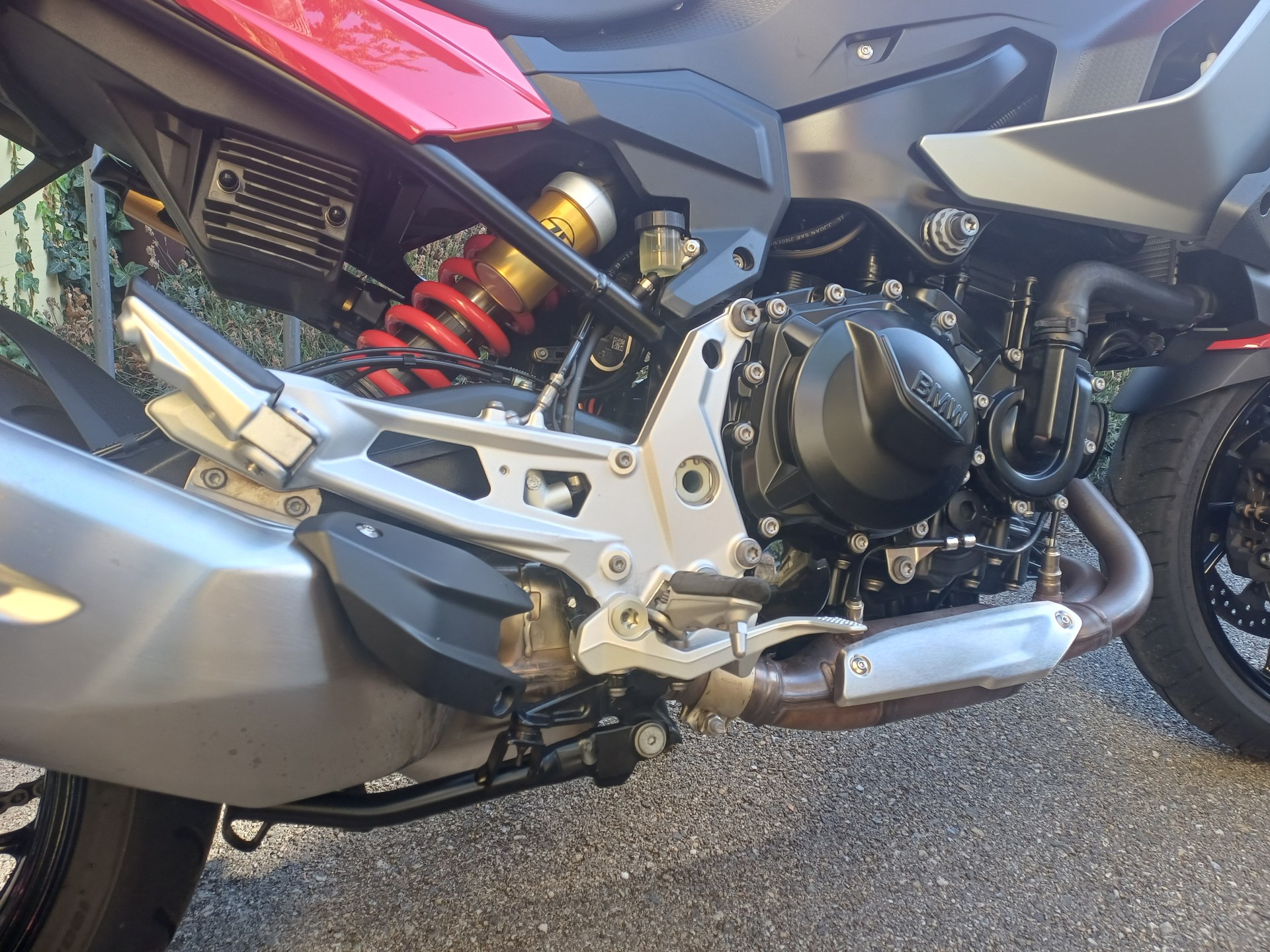 BMW F 900 XR ABS-image-1