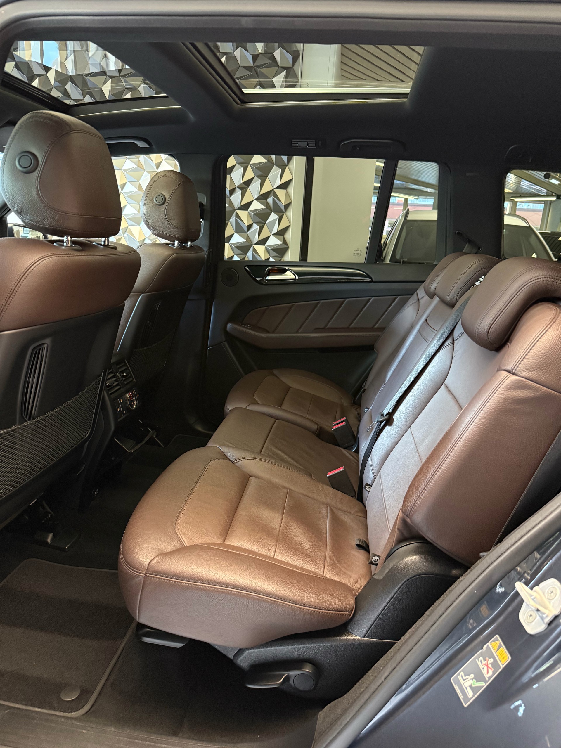 MERCEDES-BENZ GL 350 BlueTEC 4Matic 7G-TRONIC-image-11
