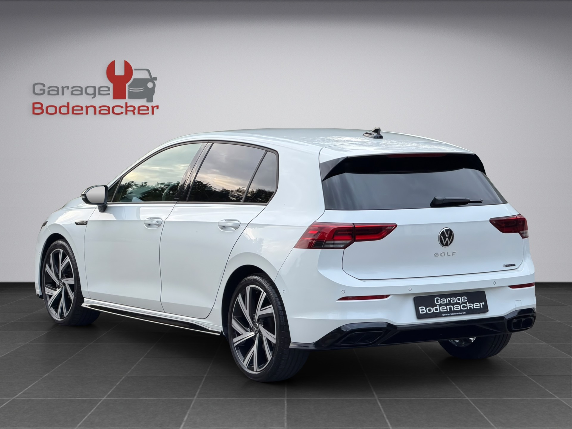 VW Golf 2.0 TDI R-Line DSG 4Motion * 150 PS * R Sport Line * Black Style Paket * Perlmutteffekt-Lackierung *-image-4