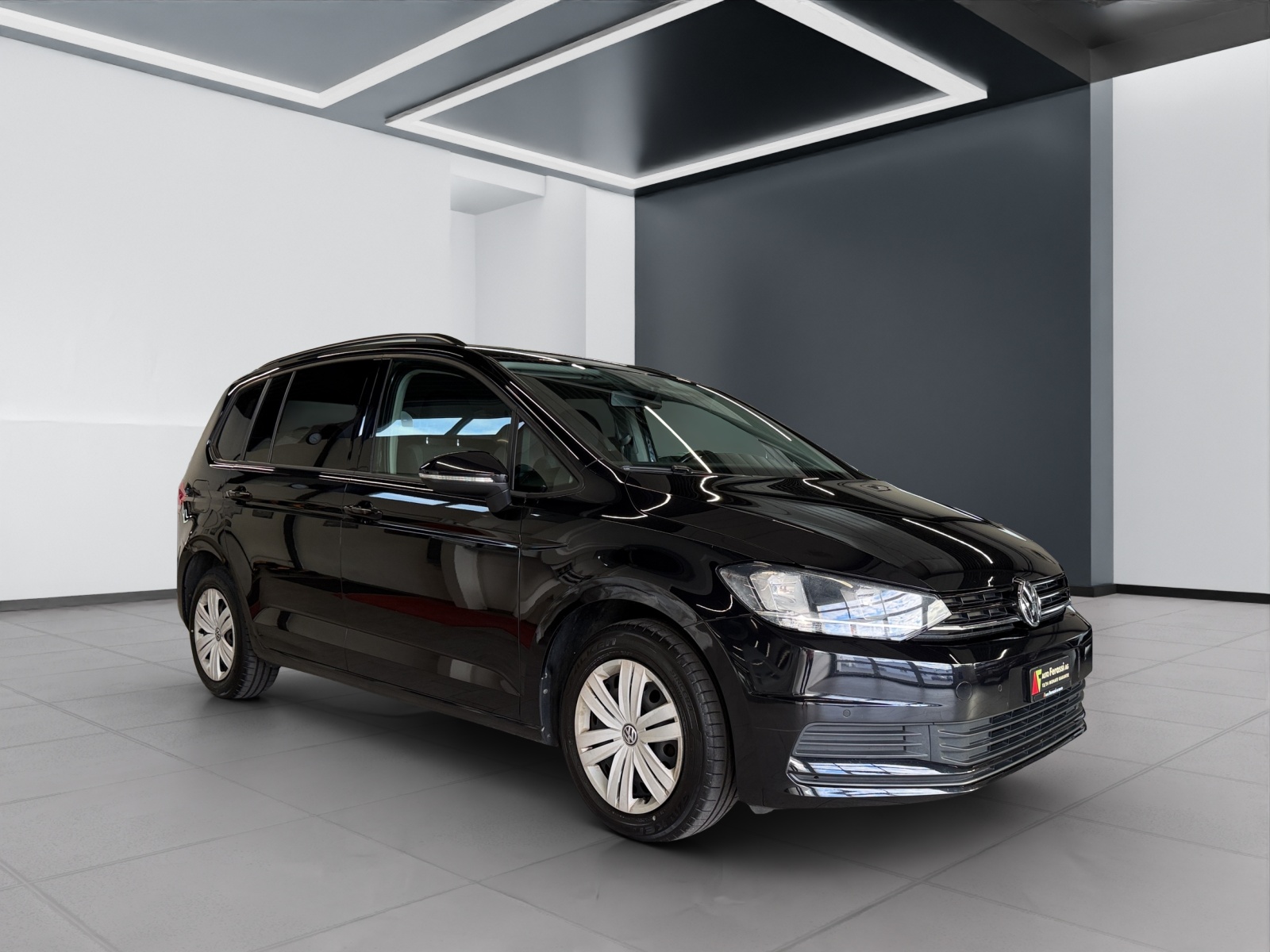VW Touran 1.6 TDI BlueMotion Technology Trendline DSG-image-6