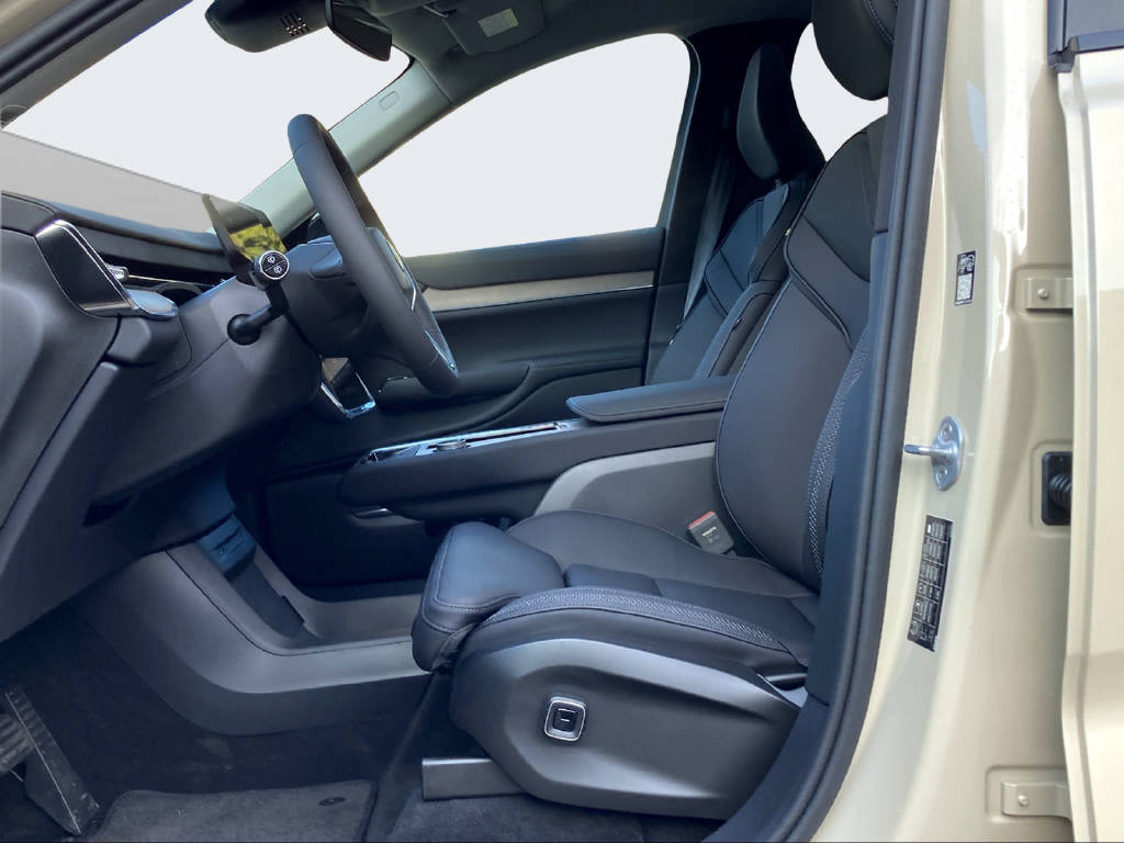 VOLVO EX 90 Twin Performance Ultra AWDD-image-8