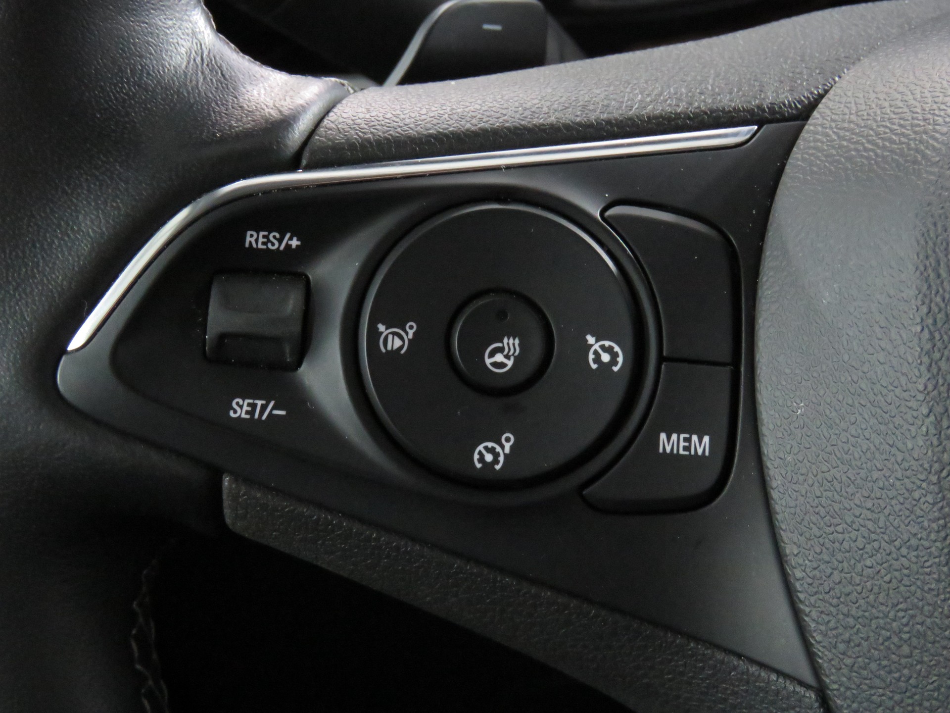 OPEL Mokka 1.2 Direct Injection Turbo Elegance Automat-image-22