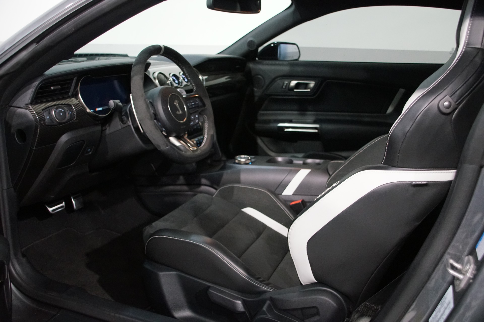 FORD Shelby GT 500 Carbon Fiber Track Pack-image-20
