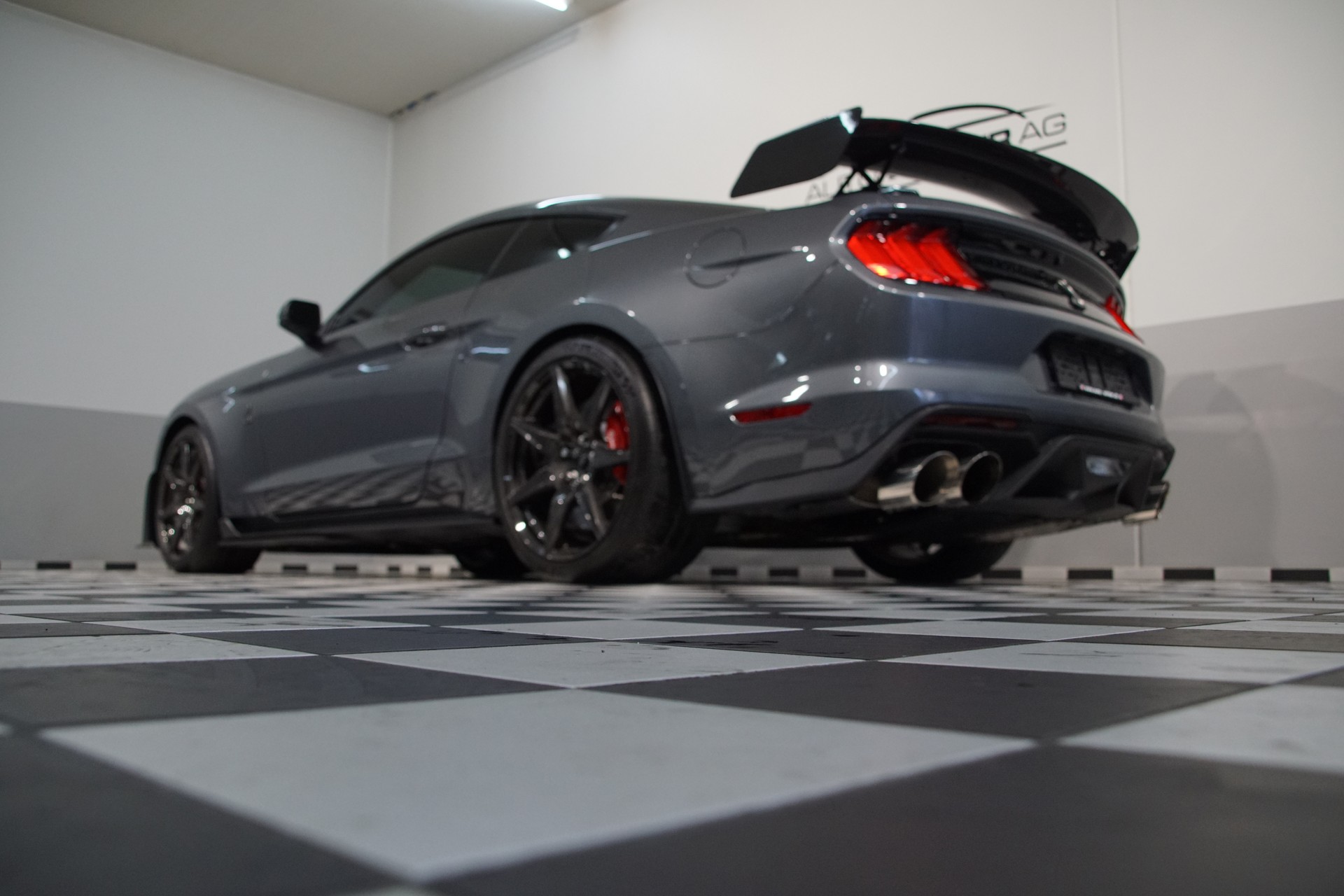 FORD Shelby GT 500 Carbon Fiber Track Pack-image-13