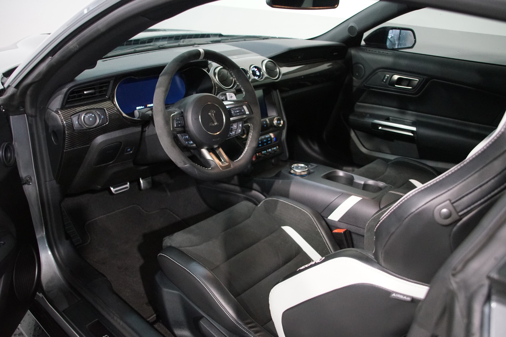 FORD Shelby GT 500 Carbon Fiber Track Pack-image-19