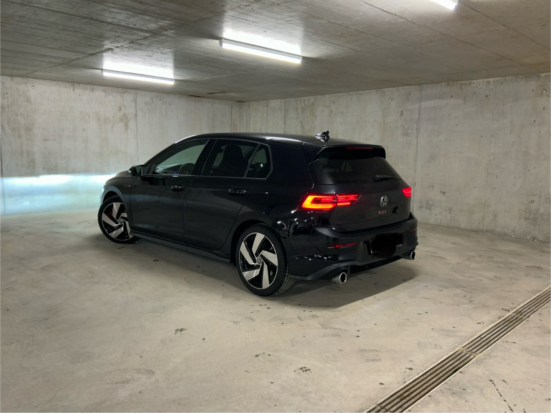 VW Golf 2.0 TSI GTI DSG-image-4