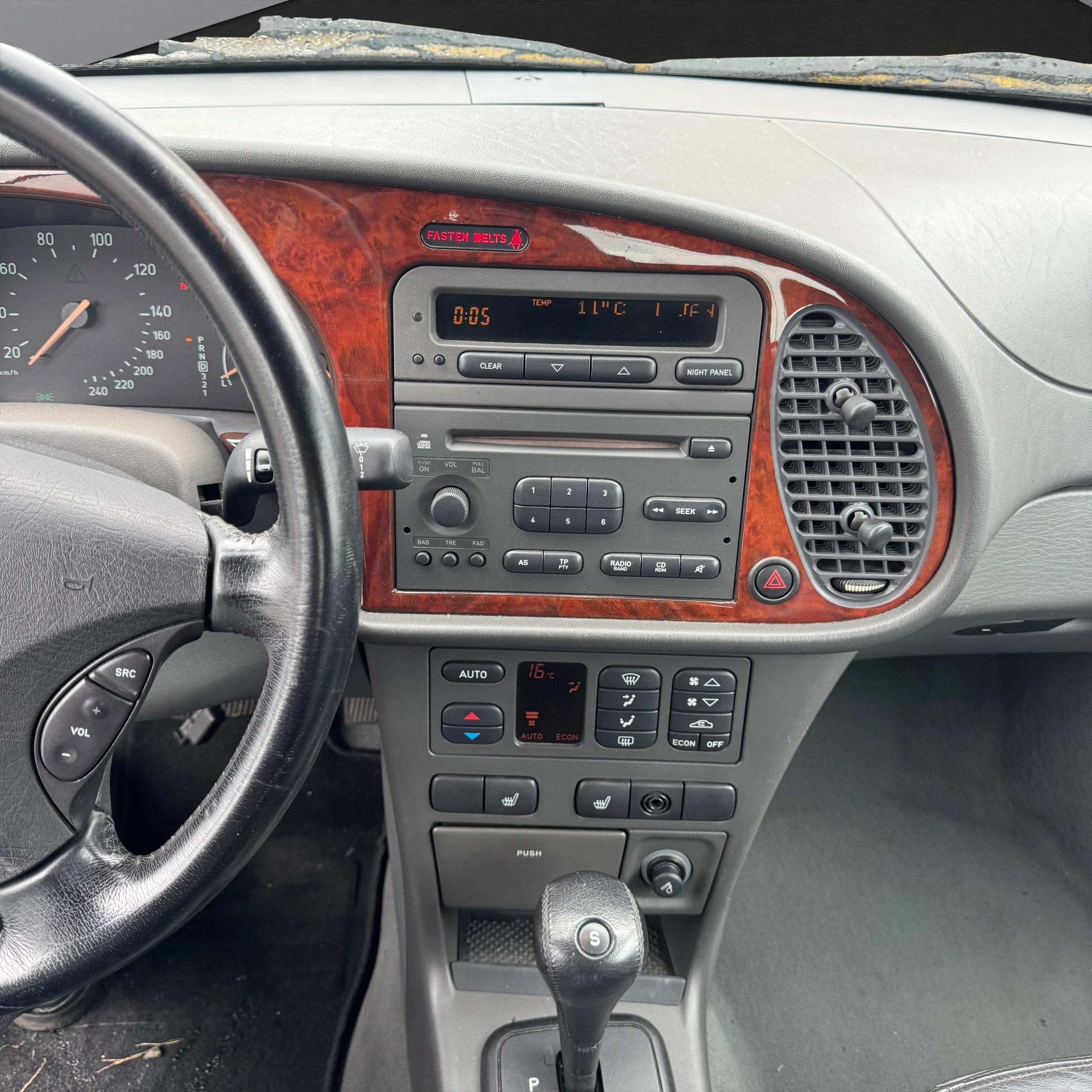 SAAB 9-3 2.0i-16 LPT SE-image-10