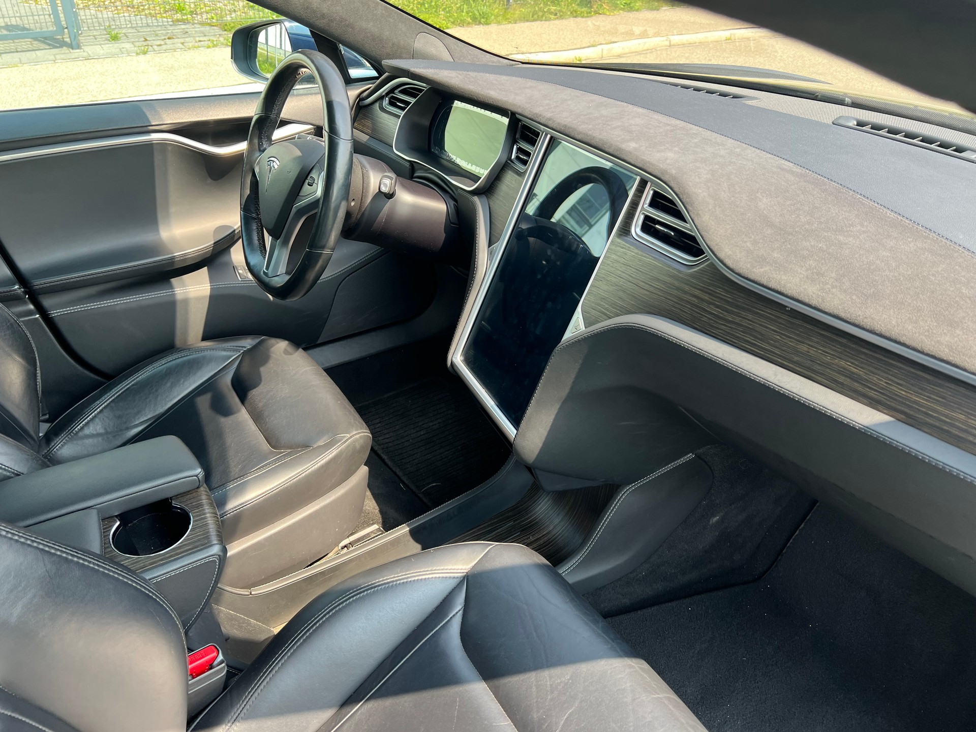 TESLA S85DP 4X4-image-15
