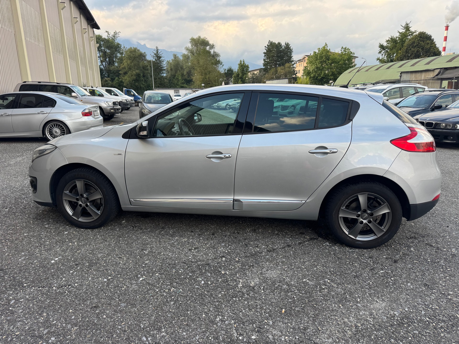 RENAULT Mégane 1.2 16V Turbo Swiss Edition EDC-image-3