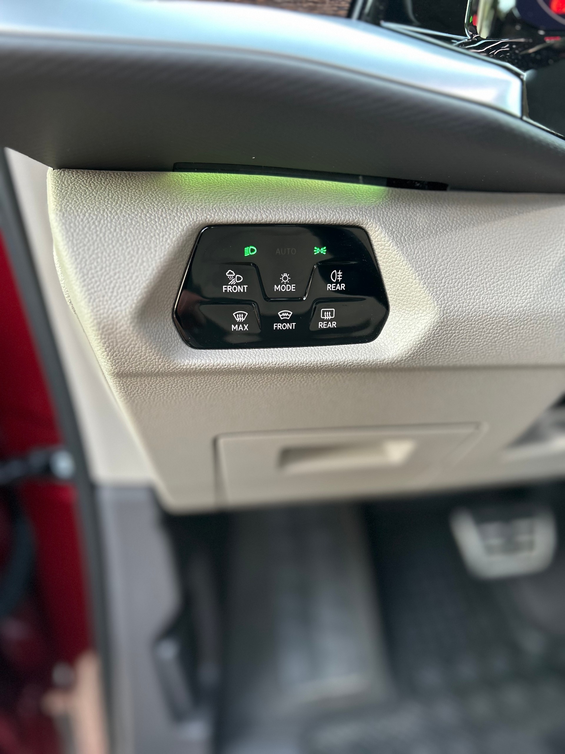 VW Multivan 2.0 TSI Style Liberty DSG Lang-image-8