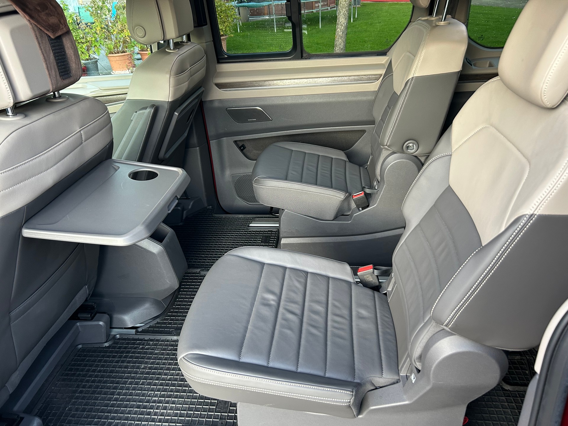 VW Multivan 2.0 TSI Style Liberty DSG Lang-image-10