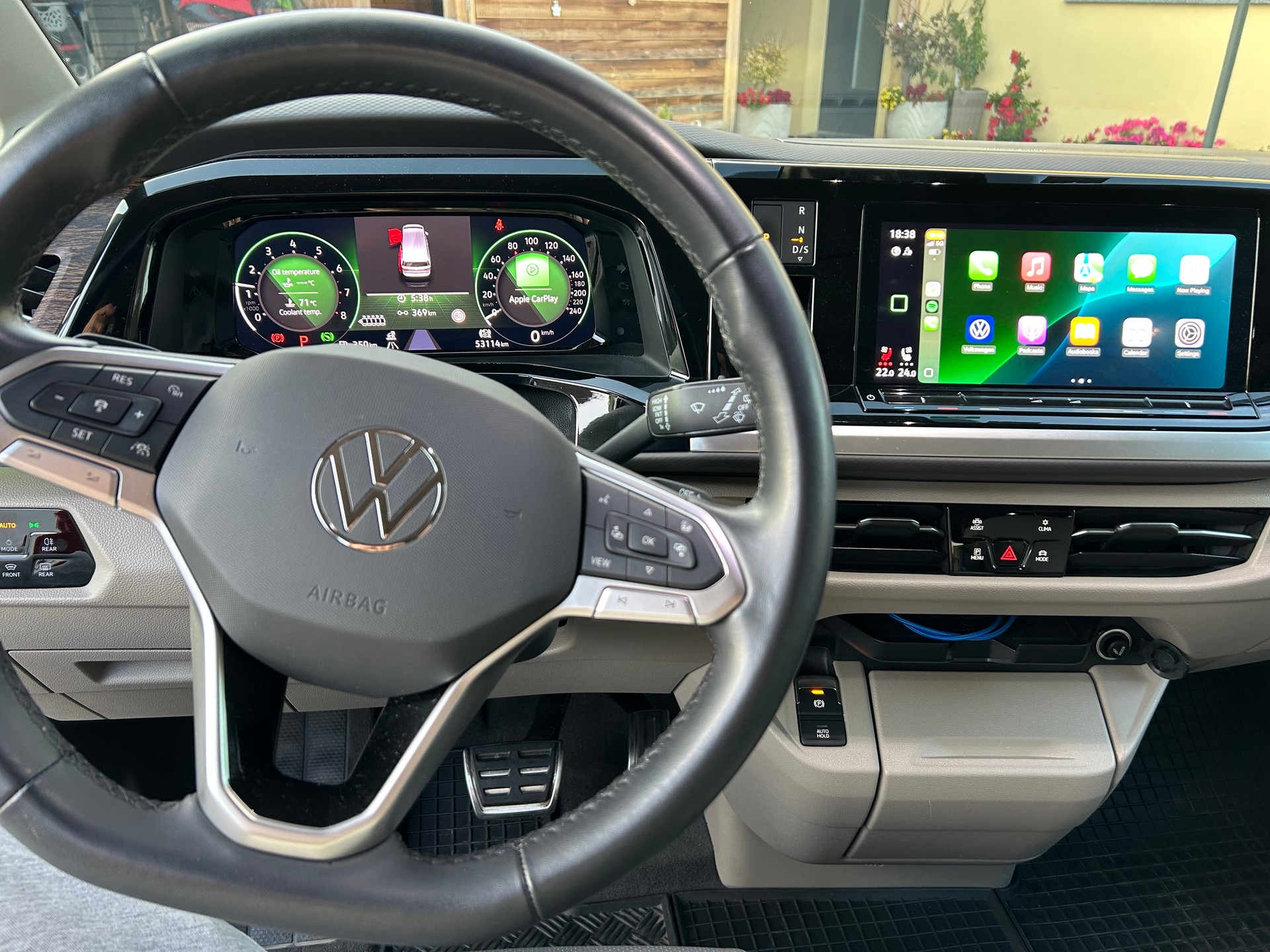 VW Multivan 2.0 TSI Style Liberty DSG Lang-image-6