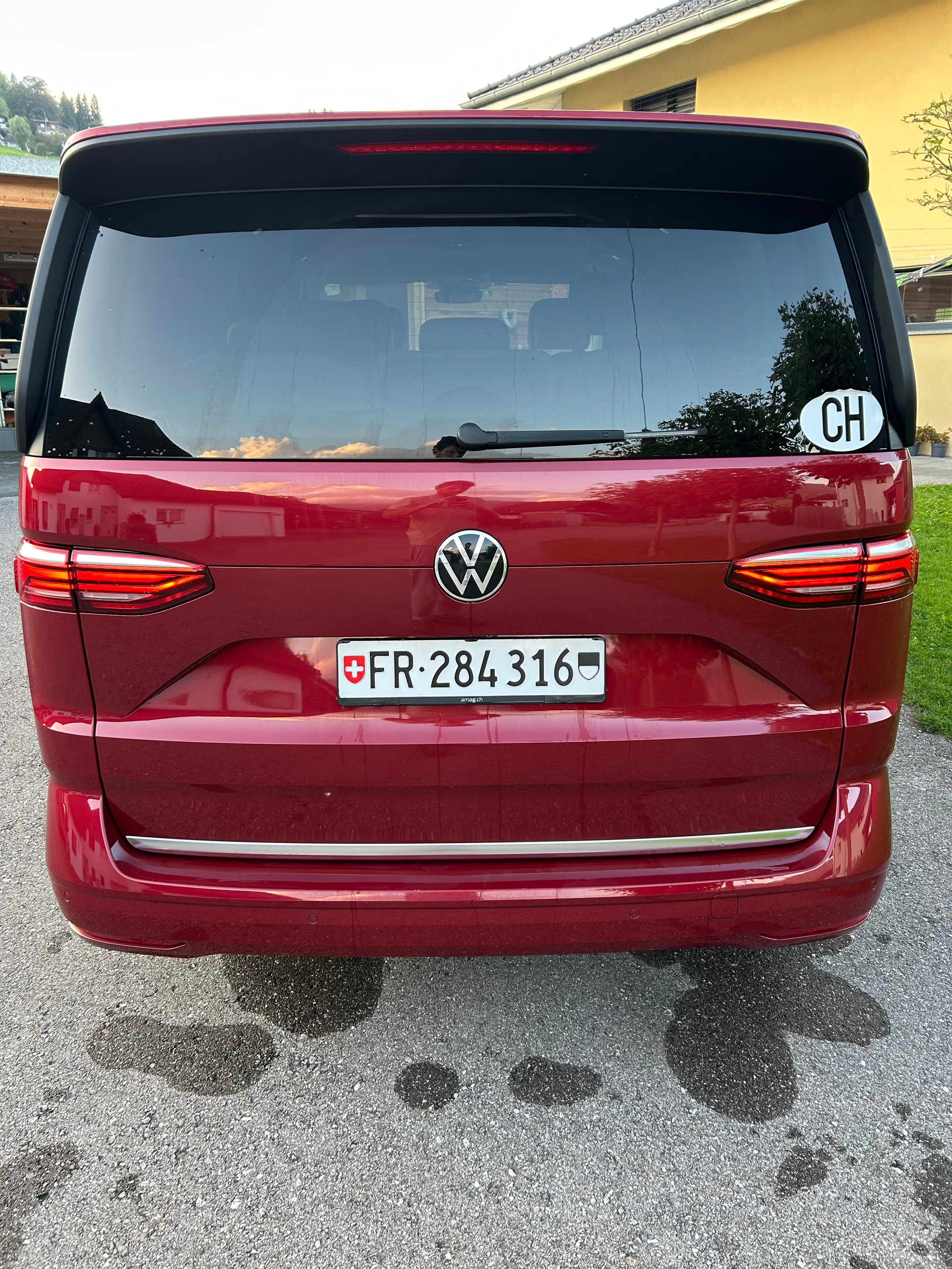 VW Multivan 2.0 TSI Style Liberty DSG Lang-image-3