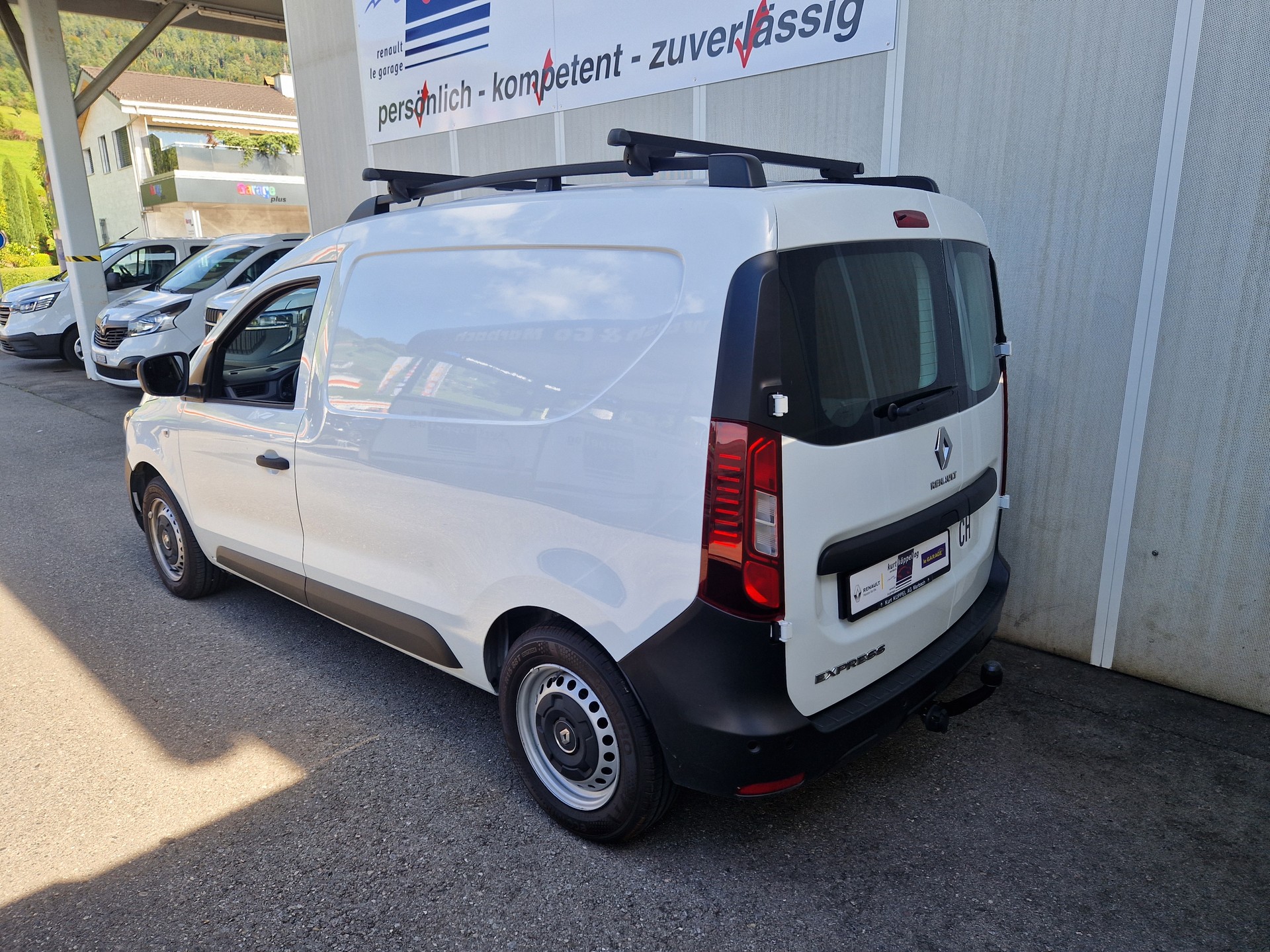 RENAULT EXPRESS Kaw. 1.3 TCe Blue 100-showroom-element-2