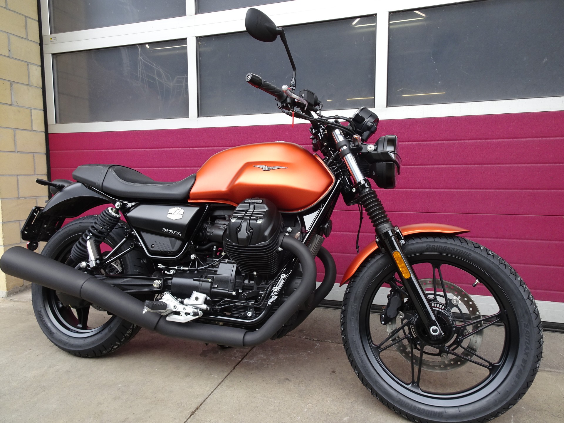 MOTO GUZZI V7 IV 850 Stone-image-10