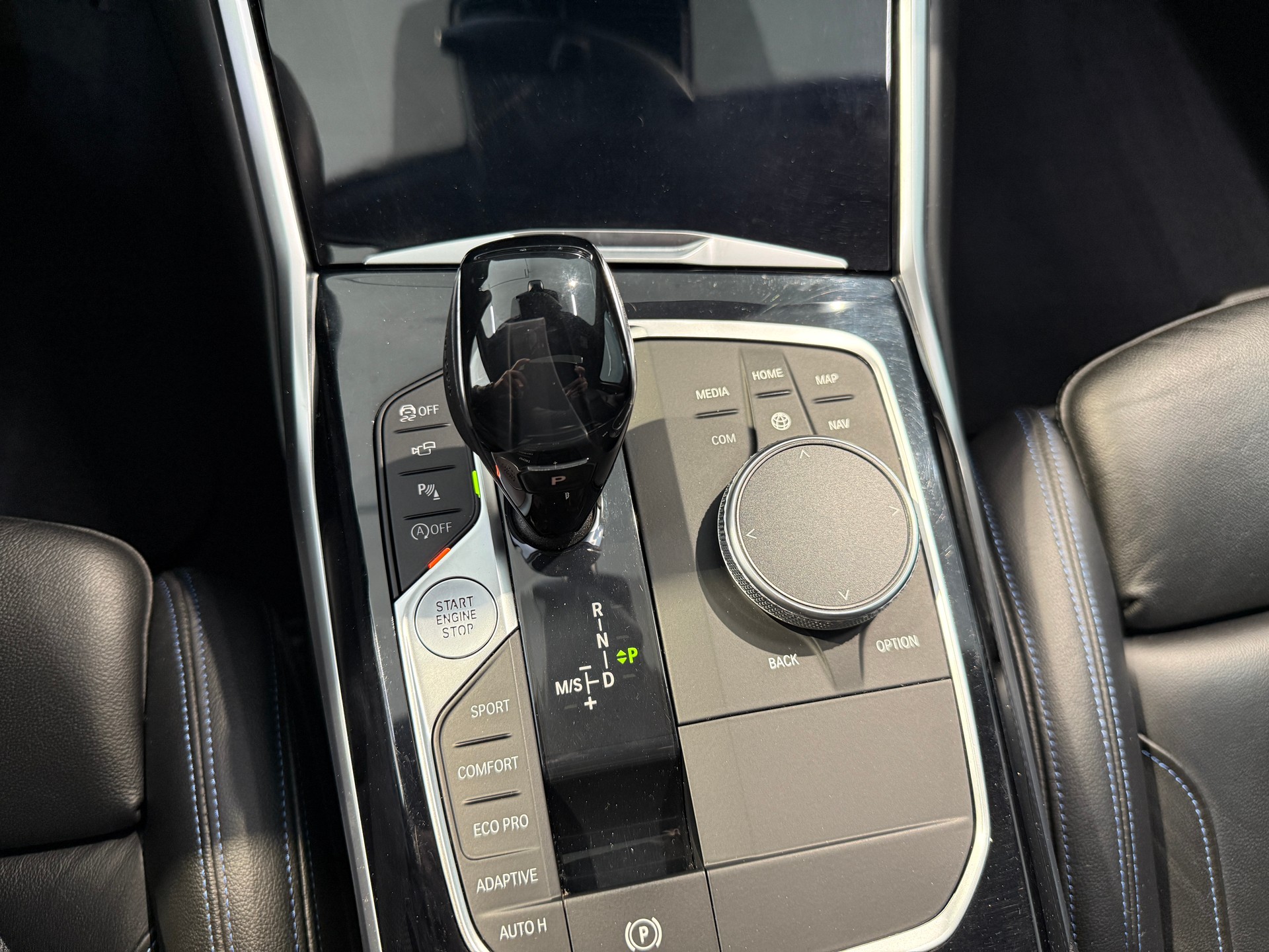 BMW M340i xDrive Steptronic-image-18