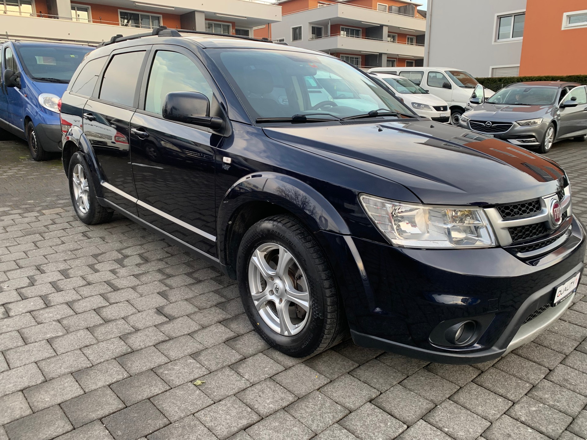 FIAT Freemont 2.0 MJ AWD Automat-image-1