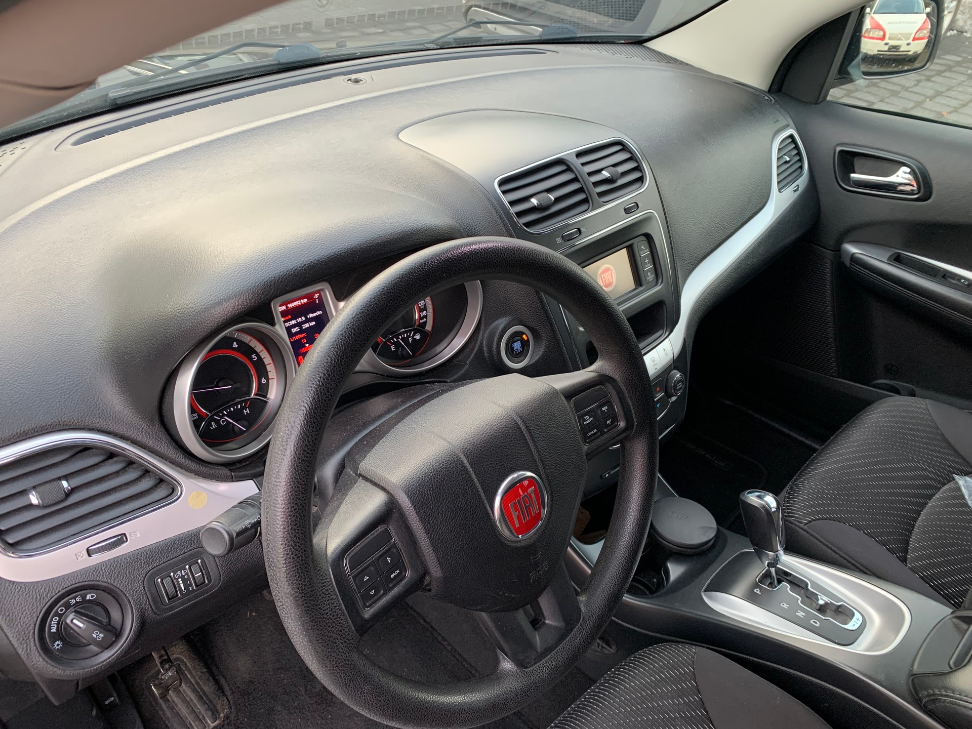 FIAT Freemont 2.0 MJ AWD Automat-image-11
