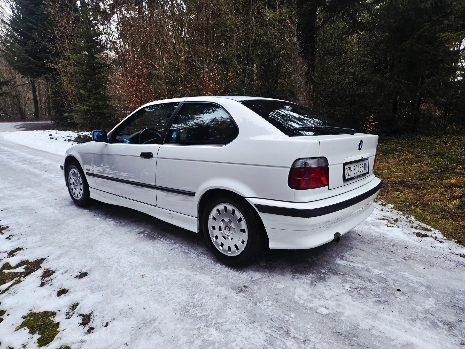BMW 316i Compact Automat-image-7