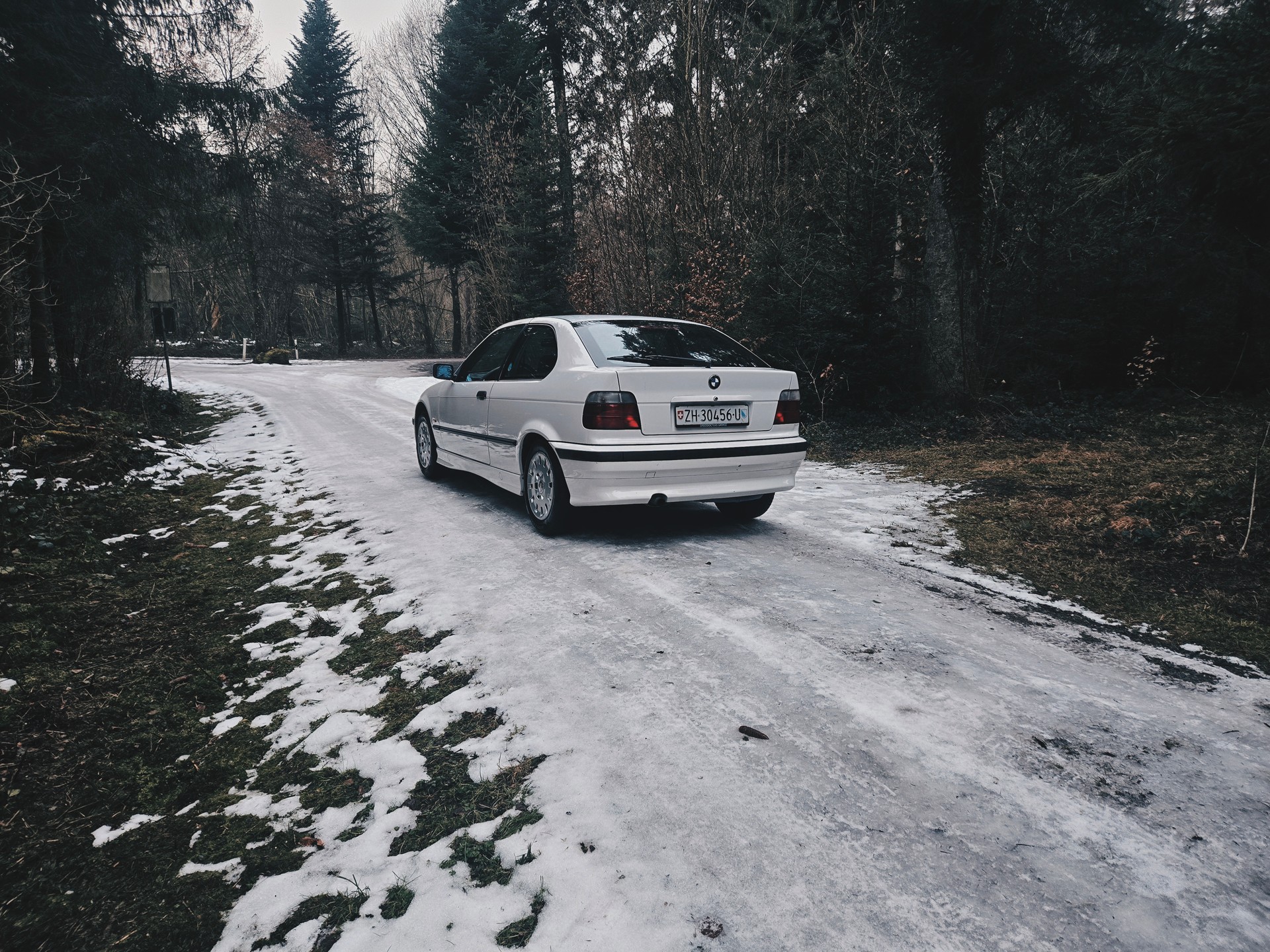 BMW 316i Compact Automat-image-13
