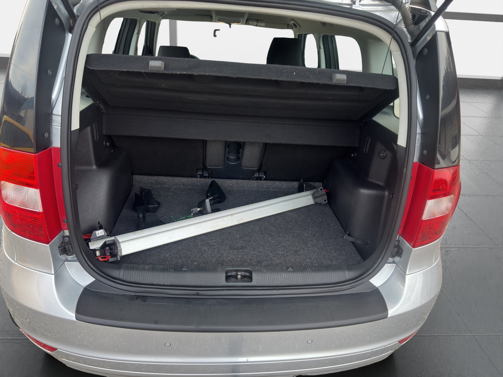 SKODA Yeti 2.0 TDI Style Outdoor 4x4-image-12