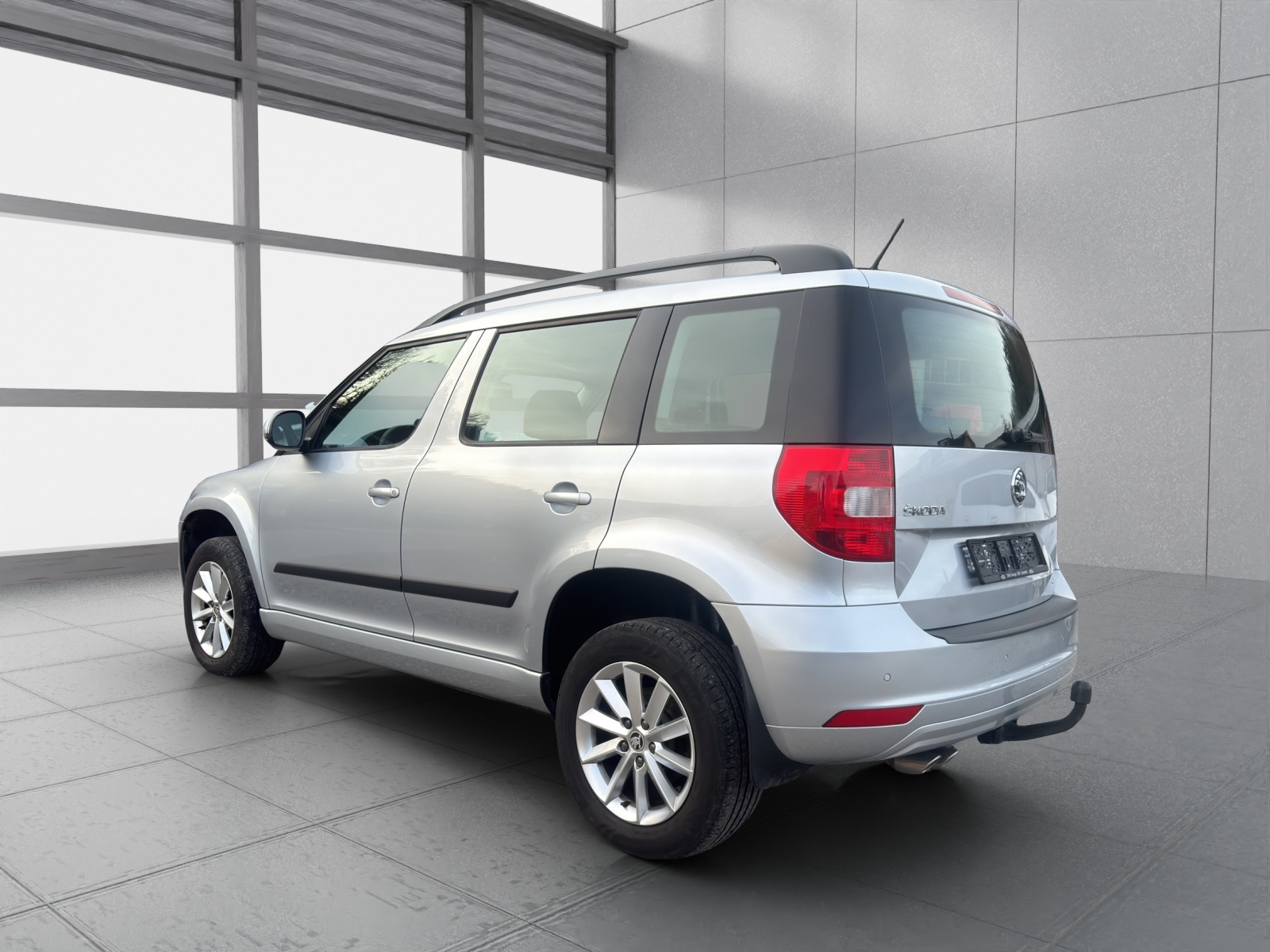 SKODA Yeti 2.0 TDI Style Outdoor 4x4-image-2