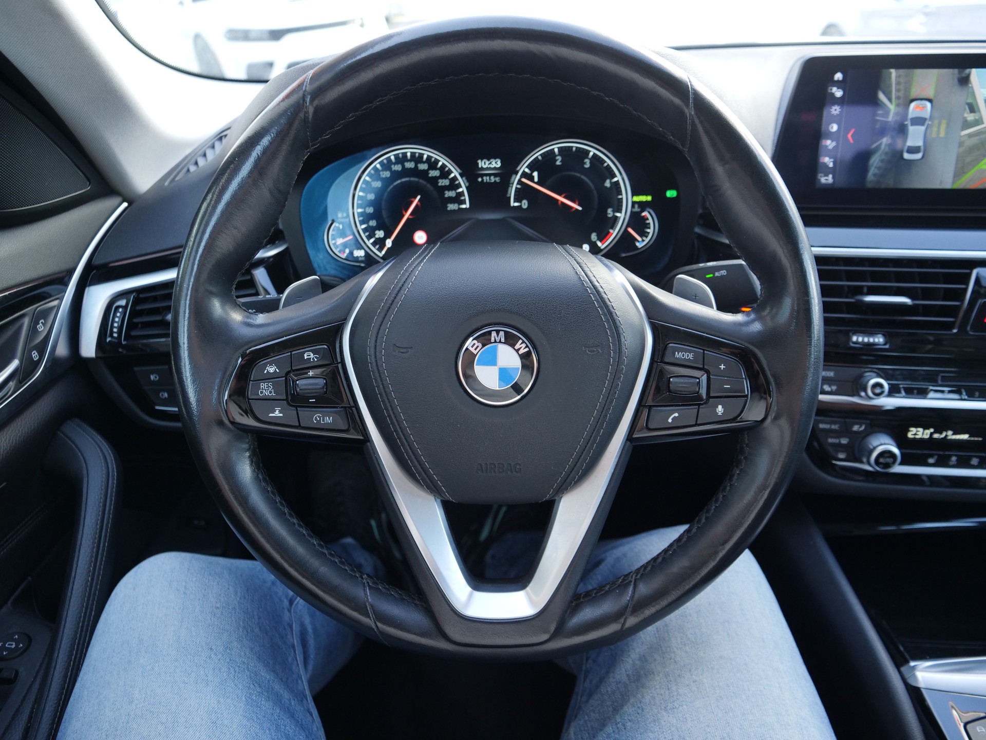 BMW 530d xDrive Sport Line Steptronic-image-11