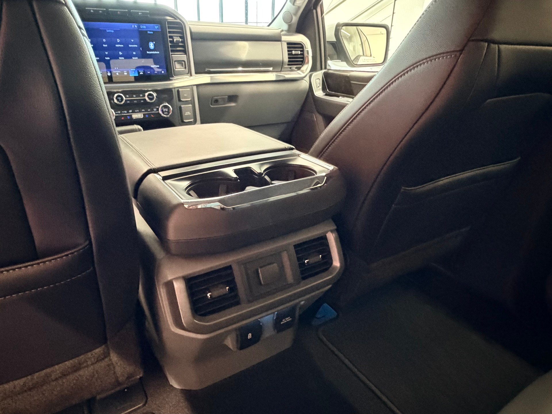FORD F 150 Lariat 3.0 Diesel-image-19