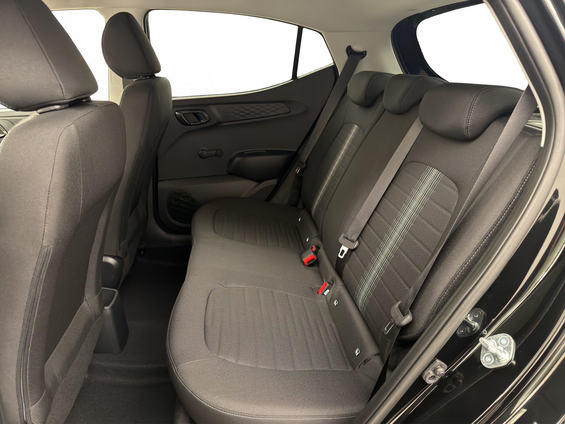HYUNDAI i10 1.2 Amplia-image-4