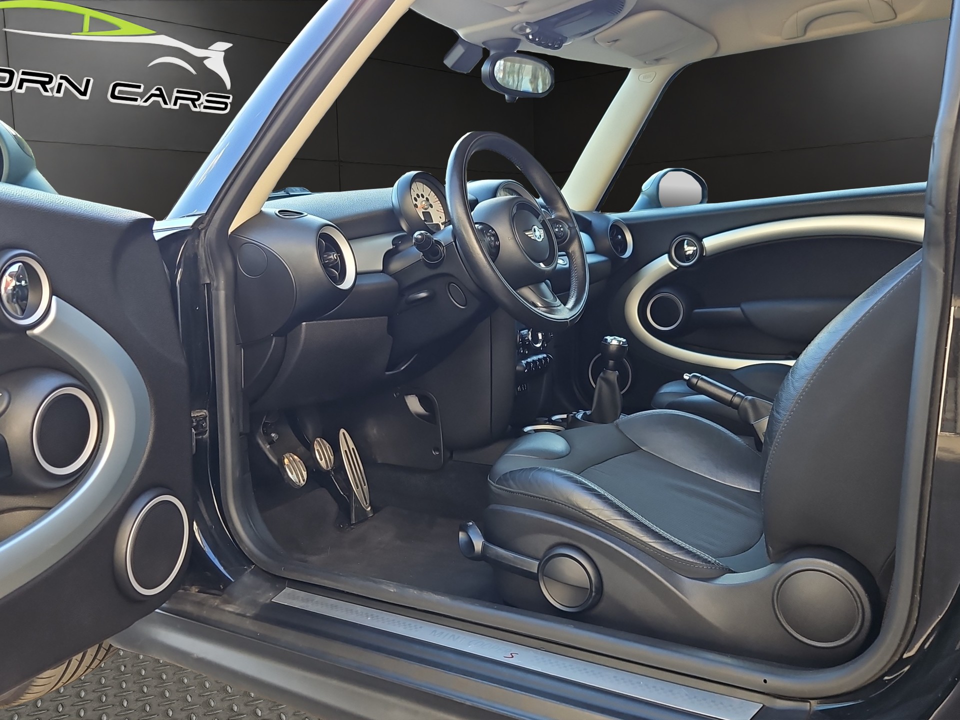 MINI Cooper S-image-12