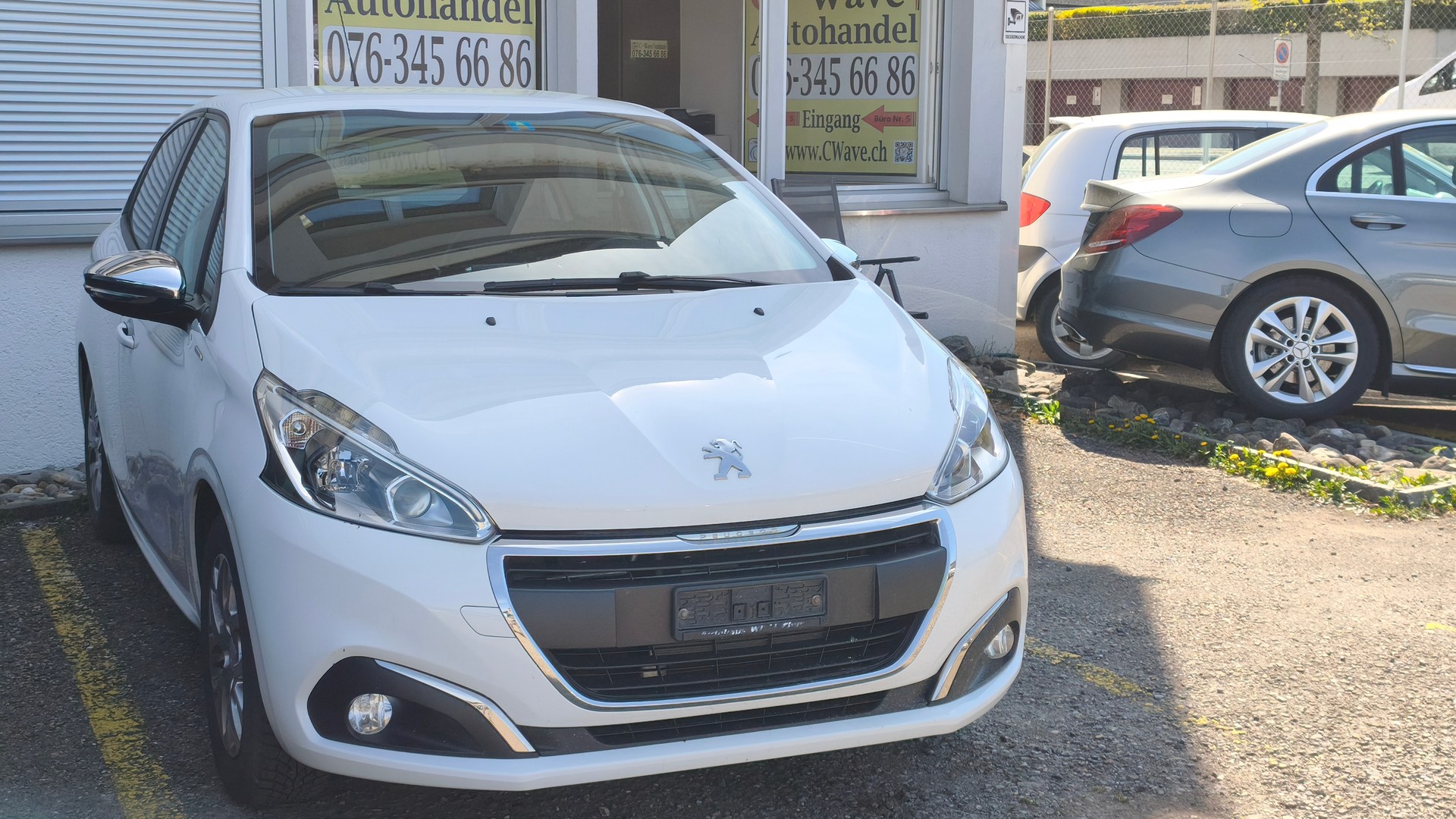 PEUGEOT 208 1.2 PureTech Style