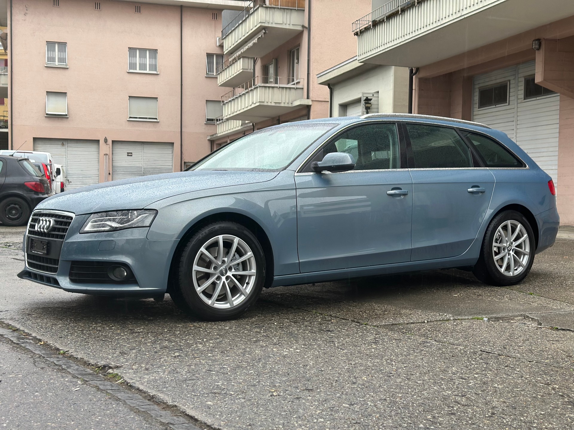 AUDI A4 Avant 2.0 TFSI-image-4