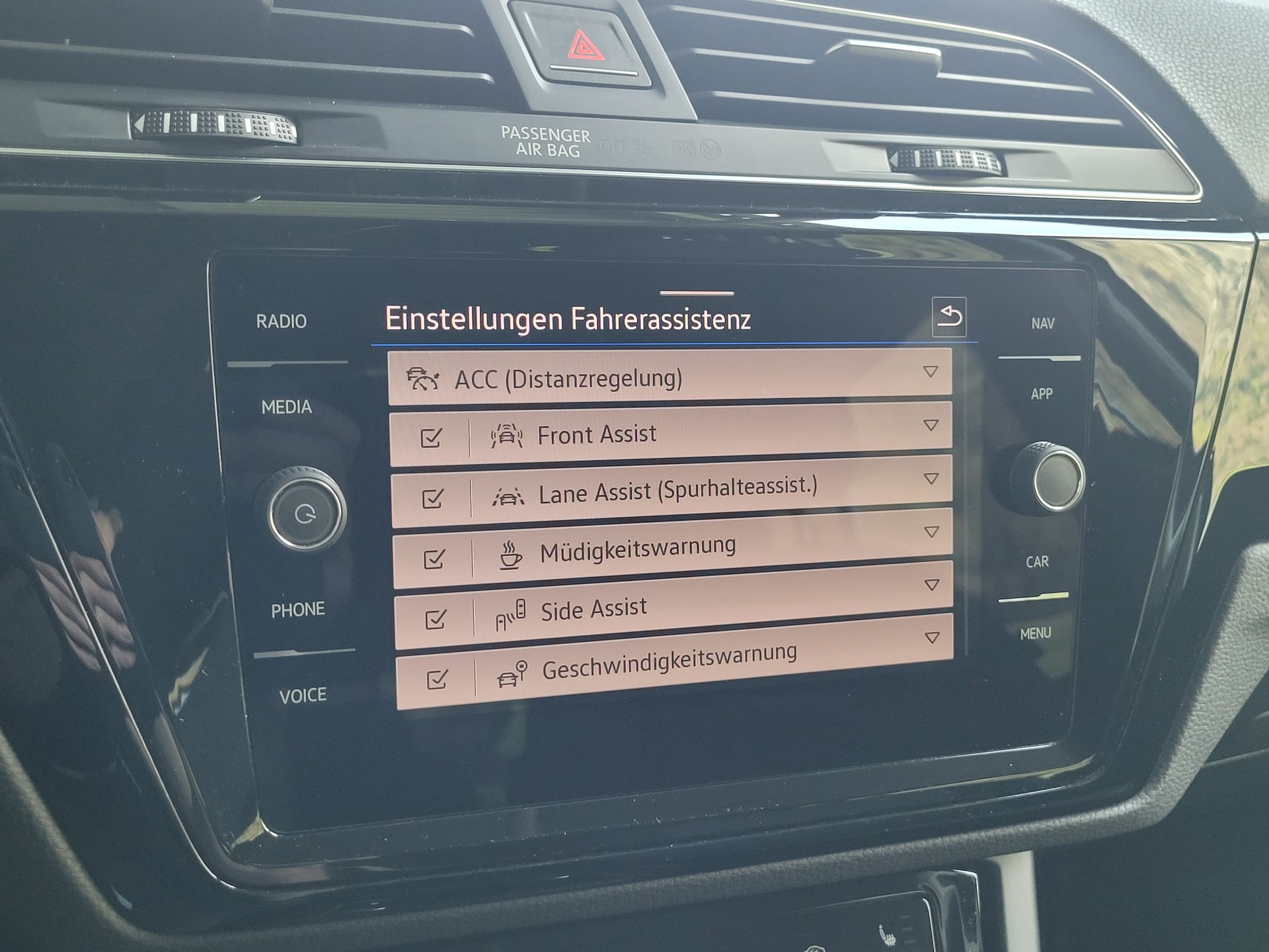 VW Touran 1.5 TSI EVO Comfortline United DSG *inkl. Garantie+7-Plätzer+Family Pack*-image-12