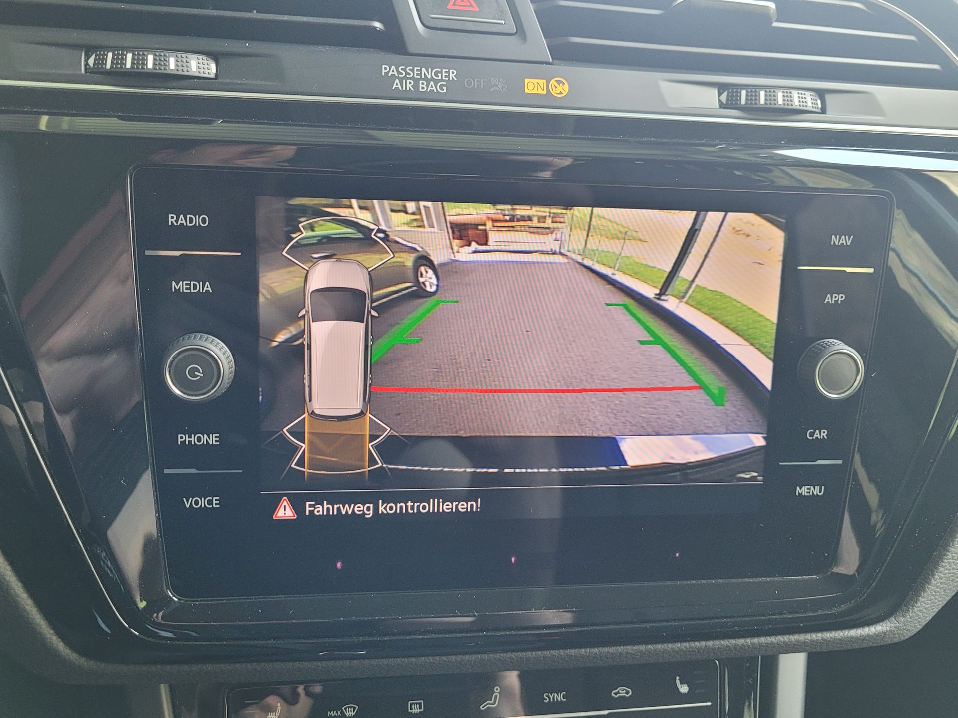 VW Touran 1.5 TSI EVO Comfortline United DSG *inkl. Garantie+7-Plätzer+Family Pack*-image-10