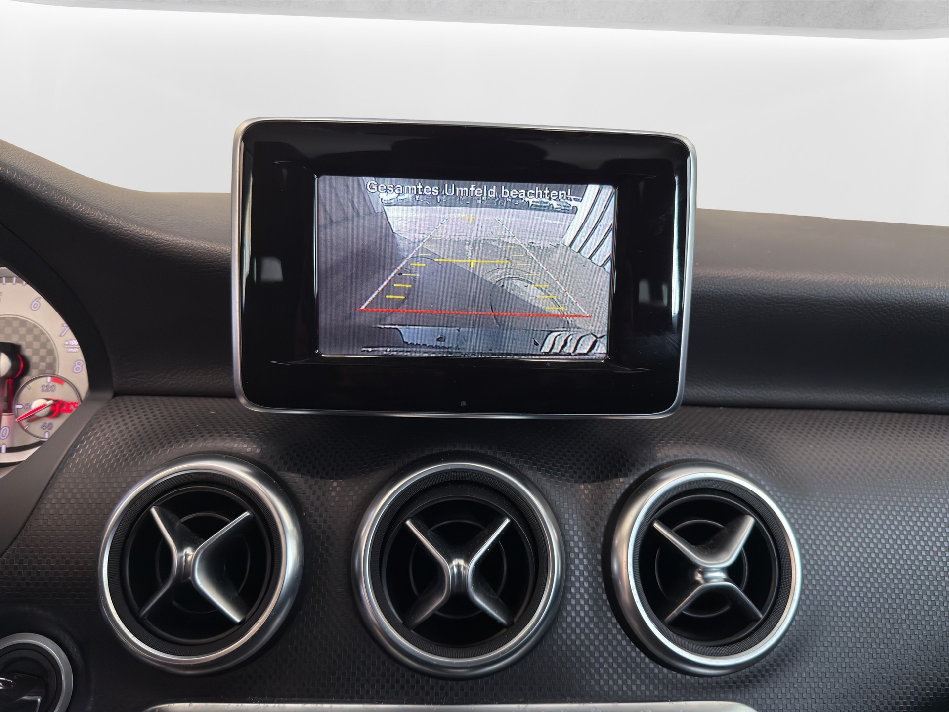 MERCEDES-BENZ A 200 Urban-image-13